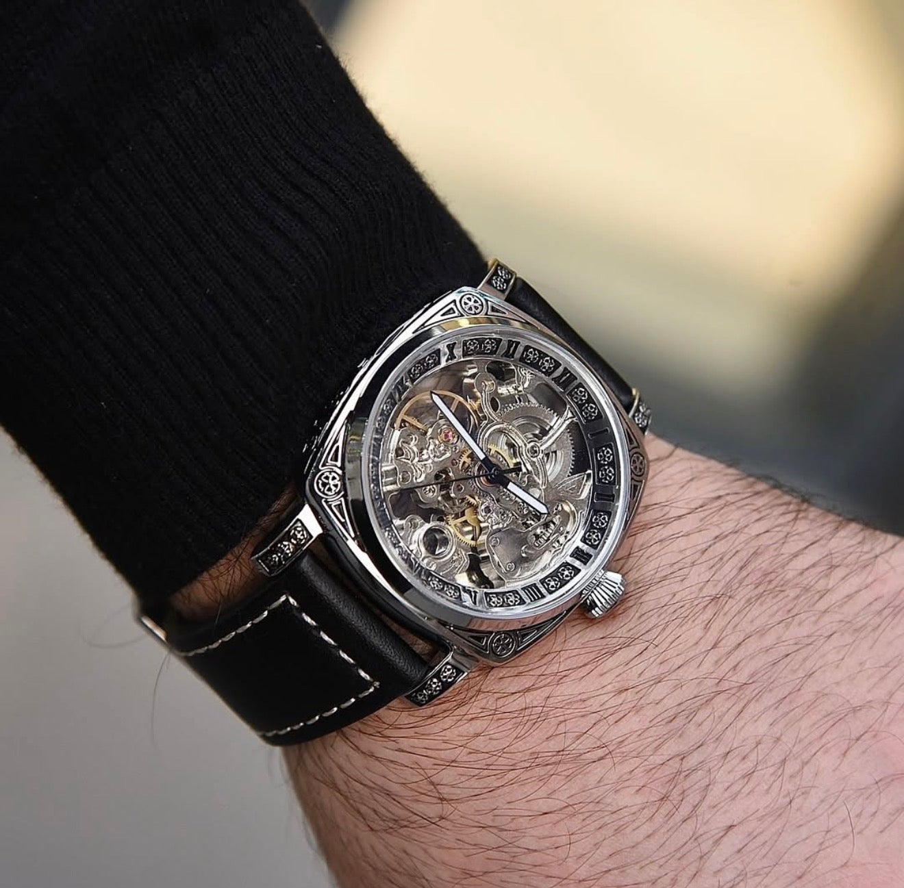 Royal Skeleton Automatic Watch – Hand-Engraved Luxury Design
